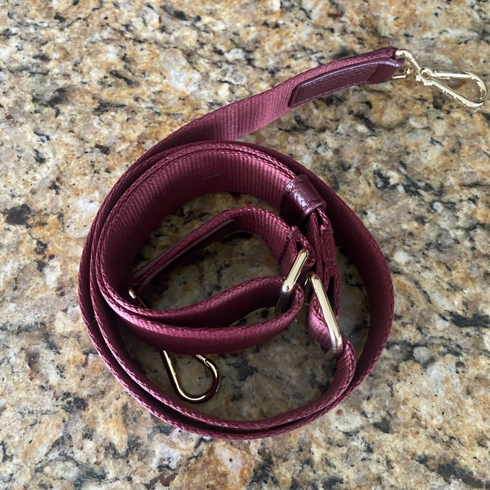 Vera Bradley Burgundy Tote Bag - Picture 6 of 7